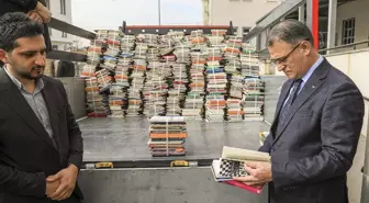 Van'da Kitap Dağıtım Programı Gerçekleştirildi