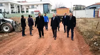 Yeşilyurt Belediyesi, Yakınca Mahallesinde Yol Düzenleme Çalışmalarını İnceledi