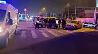 Malatya'da hafif ticari araç ile otomobilin karıştığı trafik kazasında 1 kişi yaralandı