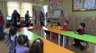 Hayırseverlerin bağışları miniklere ulaştırıldı