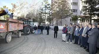 Karaman İl Tarım ve Orman Müdürlüğü, doğal afetlerde zarar gören çiftçilere gübre ve yem desteği sağladı