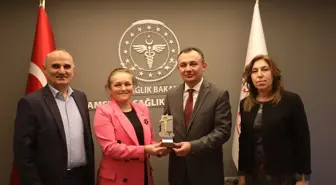 Samsun Sağlık Müdürlüğü, Türkiye'nin Sağlık Ödülleri'nde Yılın Yenilikçi Sağlık Uygulaması ödülünü kazandı