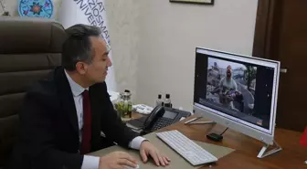 TOGÜ Rektörü Prof. Dr. Fatih Yılmaz, 2023'e damga vuran fotoğrafları oyladı