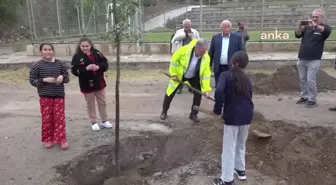 Bornova Belediyesi 2023'te Yeşil Alanları Artırmaya Devam Ediyor