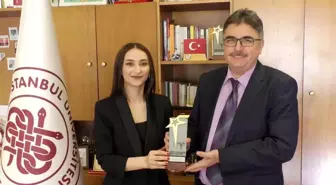 Doktorclub Özel Ödülü İhlas Haber Ajansı Muhabiri Hasibe Karadağ'a Verildi