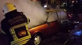 Elazığ'da Park Halindeki Otomobilde Yangın: Yaralı Şahıs Kurtarıldı