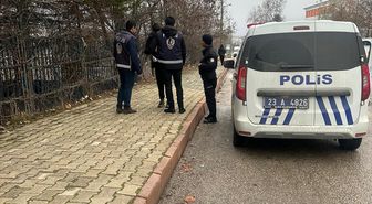Elazığ'da polis ekipleri okul önlerinde denetim gerçekleştirdi