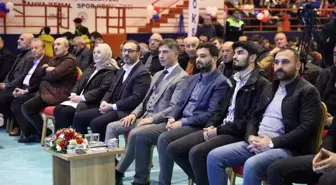 Kağıthane Belediyesi Amatör Spor Kulüplerine Malzeme Desteği Sağladı