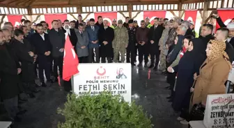 Şehit polis Fethi Sekin Elazığ'da kabri başında anıldı
