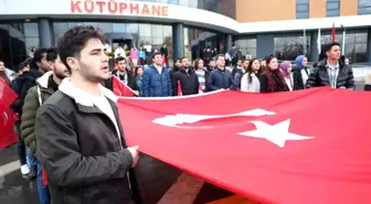 Elazığ'da Fırat Üniversitesi öğrencileri, şehit düşen 12 kahraman asker için yürüdü