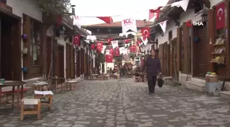 Divriği'deki Hüma Hatun Sokağı'nda Sadece Kadın Esnaflar