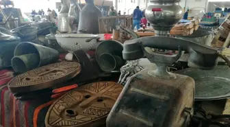 Salihli'de İkinci El Eşya Pazarı Yüzlerce Kişinin Cazibe Merkezi Haline Geldi