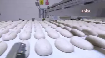 İzmir Büyükşehir Belediye Başkanı Tunç Soyer: Halk Ekmek Fabrikası'nda Ekmek Fiyatı 5 TL Olmaya Devam Edecek