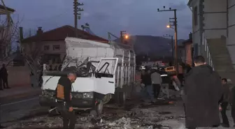 Konya'da küçükbaş hayvan yüklü kamyonet devrildi, 2 kişi hayatını kaybetti