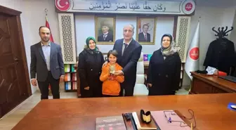 İlkokul öğrencisi Filistinli çocuklara harçlıklarını bağışladı