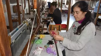 Sinop'ta Unutulmaya Yüz Tutmuş Çember Motifleri Kadınlar Tarafından Canlandırılıyor