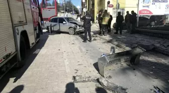 Isparta'da Kavşakta Kaza: 1 Yaralı