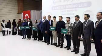 Erzincan'da Gençlik Bilgi Yarışması Ödül Töreni Gerçekleşti