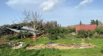 İzmir Karaburun'da Fırtına Sonucu Hasar Oluştu