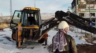 Kazı bölgesinden çıkan kalp şeklindeki taşın göktaşı olma ihtimali meraklandırdı