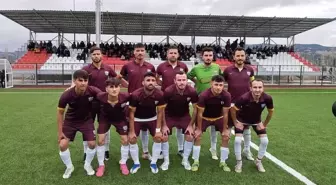 Selendi Belediyespor Köprübaşı Belediyespor'u mağlup ederek play off umutlarını sürdürdü