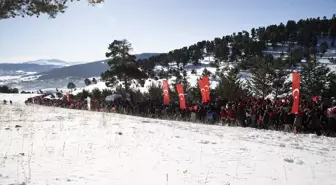 Türkiye 'Bu toprakta izin var' temasıyla şehitler için yürüdü