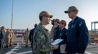 ABD'nin Kızıldeniz'deki USS Mason Savaş Gemisi Tatbikat Düzenledi