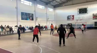 Altunhisar 100. Yıl Kurumlar Arası Voleybol Turnuvası Tamamlandı