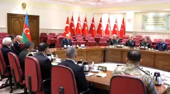 Milli Savunma Bakanı Yaşar Güler, Azerbaycanlı gazilerle bir araya geldi