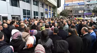 Isparta Belediye Başkanı Şükrü Başdeğirmen, Mesai Arkadaşları Tarafından Sevgi Selinin Karşılandı