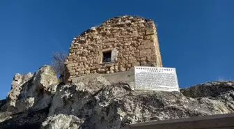 Beypazarı'ndaki Boğazkesen Kümbeti Ziyaretçilerin İlgi Odağı