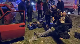 Bolu'da ciple otomobilin çarpışması sonucu 3 kişi yaralandı