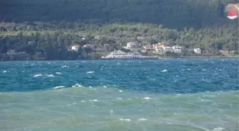 Çanakkale'de Feribot Seferleri Olumsuz Hava Şartları Nedeniyle İptal Edildi