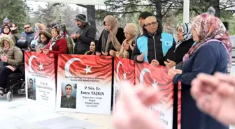 Görme Engelliler Haftası'nda Engelli Dernekleri Şehitliği Ziyaret Etti