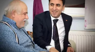 Bilecik Valisi Şefik Aygöl, diyaliz hastası Kıbrıs Gazisi Mustafa Ekin'i ziyaret etti