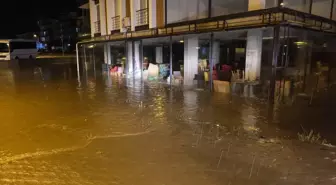 Kırklareli'nde Kuvvetli Sağanak Hayatı Olumsuz Etkiliyor