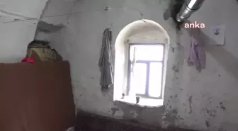 Aksaray'da yangında evleri yanan çift, 2 yıldır yapılmayan evlerini istiyor