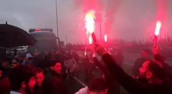 Ordu Büyükşehir Belediye Başkanı Dr. Mehmet Hilmi Güler, Ordu'ya Yoğun Kalabalık Eşliğinde Dönüş Yaptı