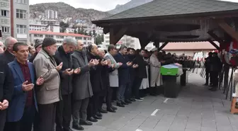 Gümüşhane Belediye Başkanı Ercan Çimen'in annesi Fatma Çimen toprağa verildi