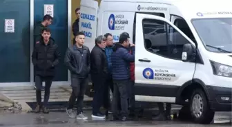 Antalya'da Motosiklet Kazası: 17 Yaşındaki Genç Yaşamını Yitirdi