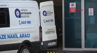 Antalya'da Motosiklet Kazası: 17 Yaşındaki Genç Hayatını Kaybetti