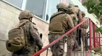 İzmir'de FETÖ/PDY Operasyonu: 5 Şüpheli Gözaltına Alındı