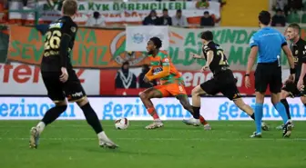 Corendon Alanyaspor ile MKE Ankaragücü arasındaki maç berabere tamamlandı