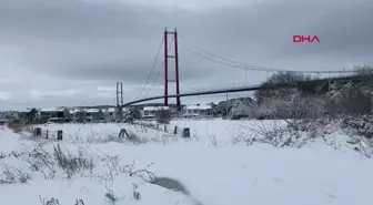 Çanakkale'de kar yağışı ve fırtına; Boğaz transit gemi geçişlerine kapatıldı