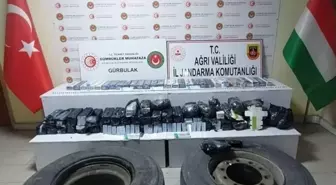 Ağrı'da tırın lastiklerinde uyuşturucu ve kaçak ilaçlar ele geçirildi