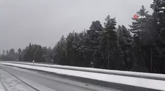 Ardahan'da kar ve tipi ulaşımı olumsuz etkiliyor