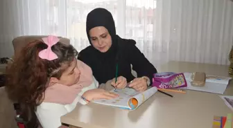 Omurga hastası öğrenci evde eğitim alarak öğretmen olma hayalini gerçekleştiriyor