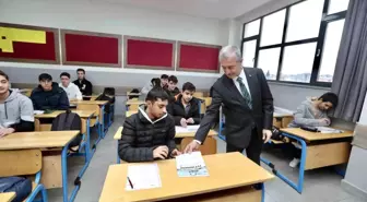 Şahinbey Belediyesi Öğrencilere Deneme Sınavları Düzenliyor