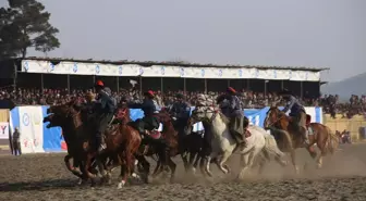 Afganistan'da düzenlenen Ulusal Buzkaşi Turnuvası keyifli anlar yaşattı