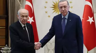 Ankara'da Erdoğan-Bahçeli zirvesi! Masada belediye başkan adayları ve emeklilere zam vardı